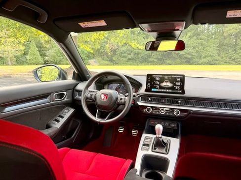 Used 2025 Honda Civic Type R image 17