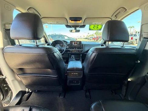 Certified 2025 Nissan Pathfinder SL AWD/4WD image 13