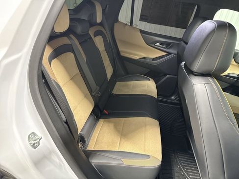 Used 2025 Chevrolet Equinox ACTIV image 28