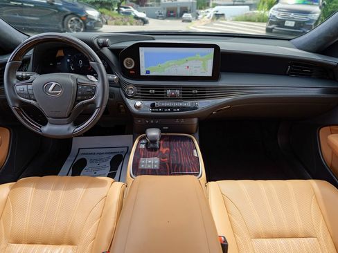 Used 2024 Lexus LS 500 AWD w/ Interior Upgrade Package image 41