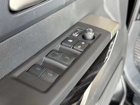 New 2025 Toyota Tundra Limited image 15