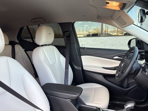 Used 2026 Buick Encore GX Sport Touring w/ Advanced Technology Package image 30