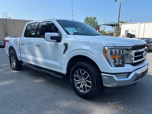 Used 2021 Ford F150 Lariat w/ FX4 Off-Road Package AWD/4WD image 3