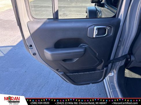 Used 2022 Jeep Wrangler Unlimited Sport image 21
