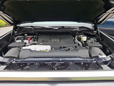 Certified 2026 Toyota Tundra Limited AWD/4WD image 25