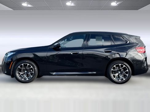 Used 2025 BMW X3 xDrive30i image 2