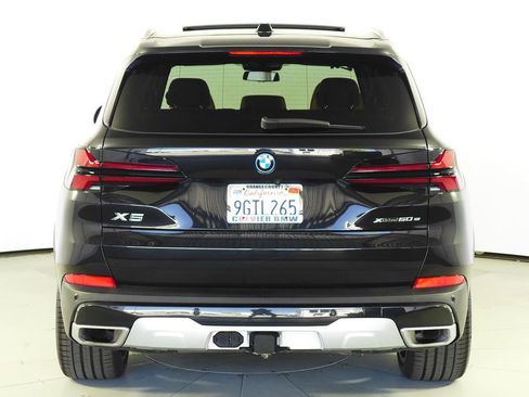 Certified 2024 BMW X5 xDrive50e w/ Premium Package AWD/4WD image 8