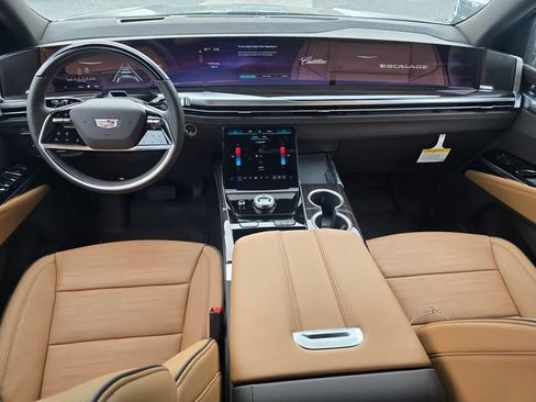 New 2026 Cadillac Escalade Luxury w/ Touring Package AWD/4WD image 17