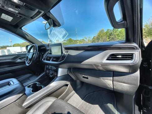 Used 2022 Chevrolet Suburban LT image 29