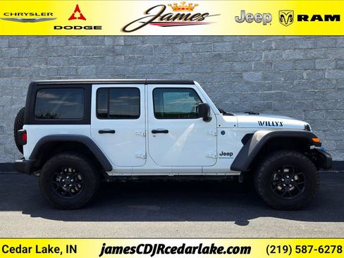 Used 2024 Jeep Wrangler Unlimited AWD/4WD image 6