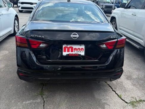 Used 2024 Nissan Altima 2.5 SV FWD image 5