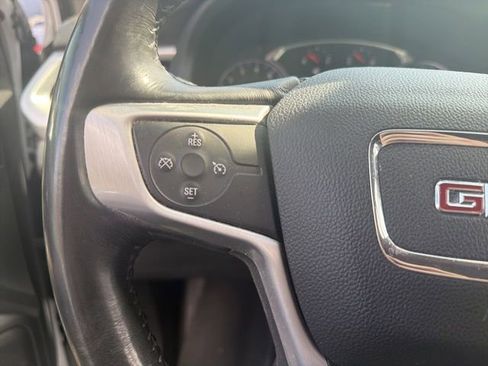 Used 2017 GMC Acadia SLE w/ Driver Alert Package I image 21