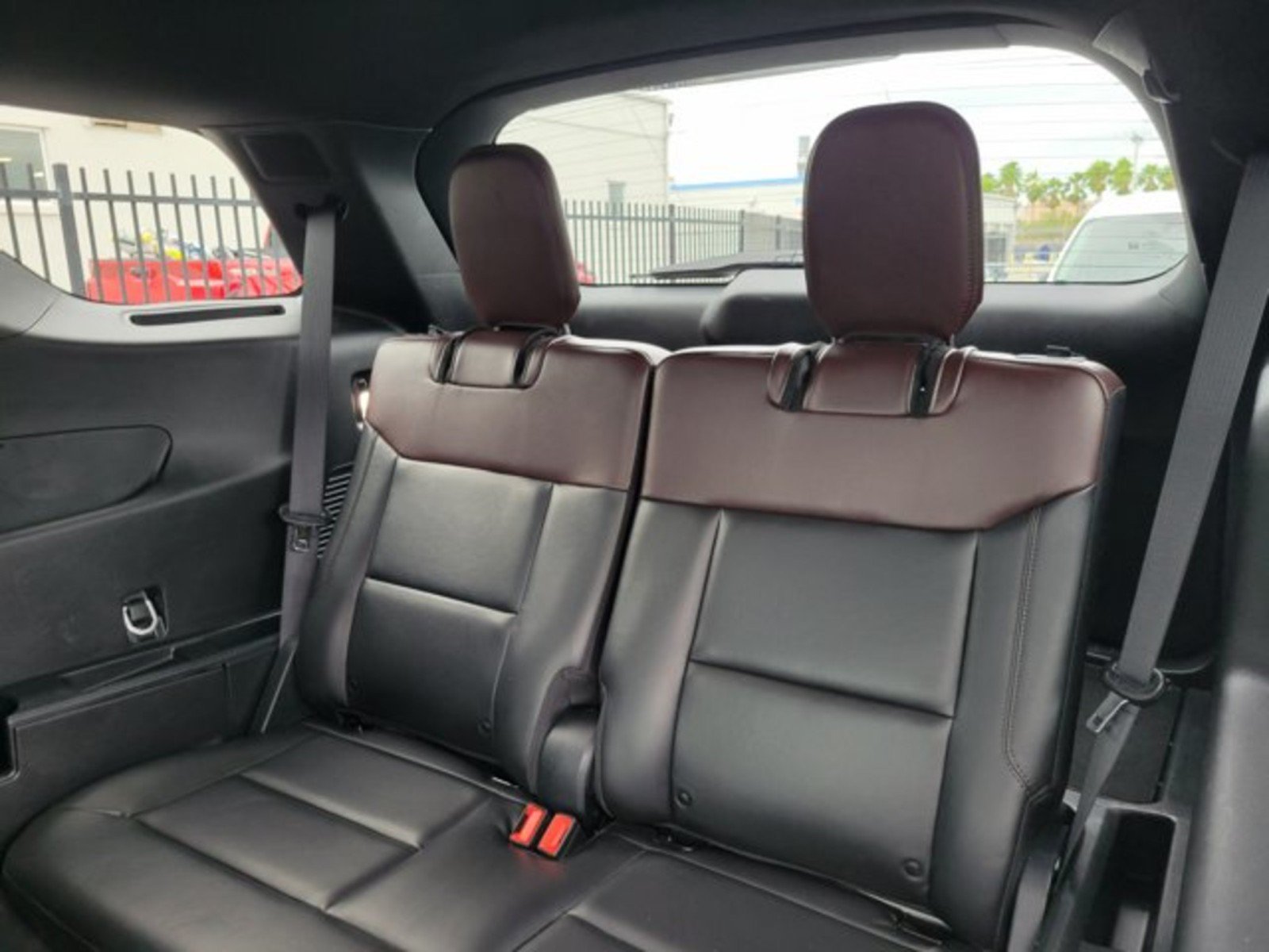Used 2023 Ford Explorer Platinum w/ Technology Package AWD/4WD image 31