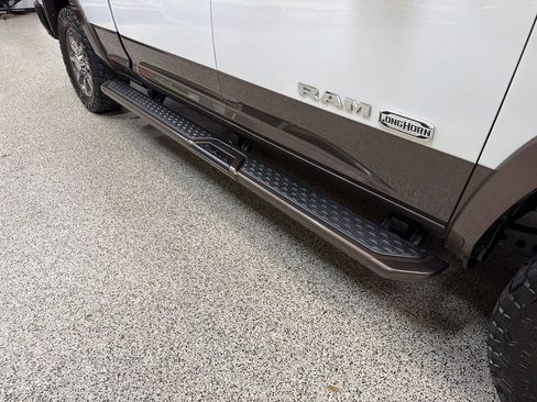 Used 2022 RAM 2500 Limited AWD/4WD image 52