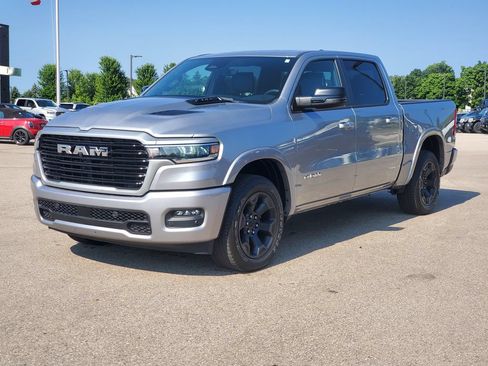 Used 2025 RAM 1500 Laramie w/ Sport Appearance Package AWD/4WD image 2