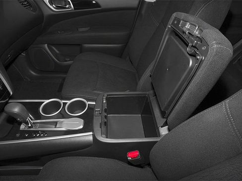 Used 2013 Nissan Pathfinder Platinum AWD/4WD image 19