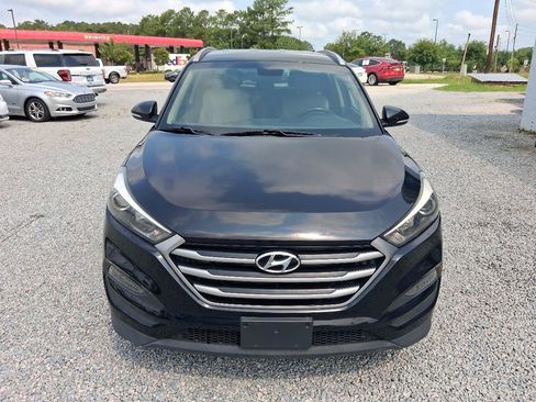 Used 2017 Hyundai Tucson SE Plus AWD/4WD image 8