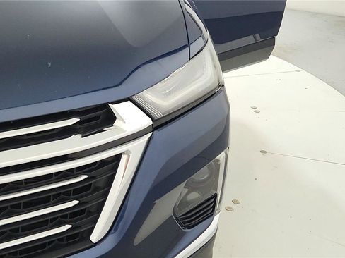 Used 2023 Chevrolet Traverse LT FWD image 30