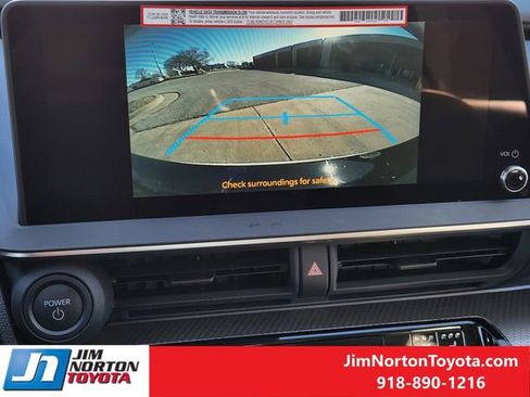 Used 2025 Toyota Prius Limited image 19