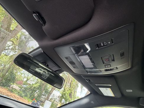 Used 2024 Lexus UX 250h F Sport FWD image 29