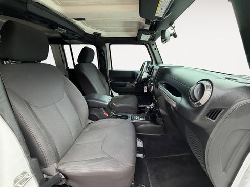 Used 2015 Jeep Wrangler Unlimited Sport AWD/4WD image 13