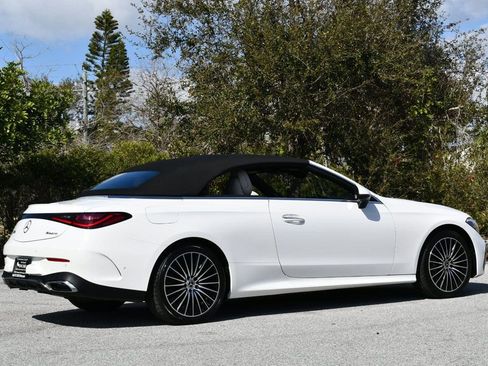 Used 2025 Mercedes-Benz CLE 300 4MATIC Cabriolet image 41