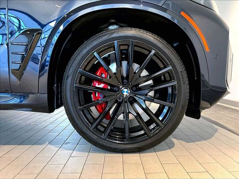 Used 2025 BMW X5 sDrive40i w/ M Sport Package RWD image 14