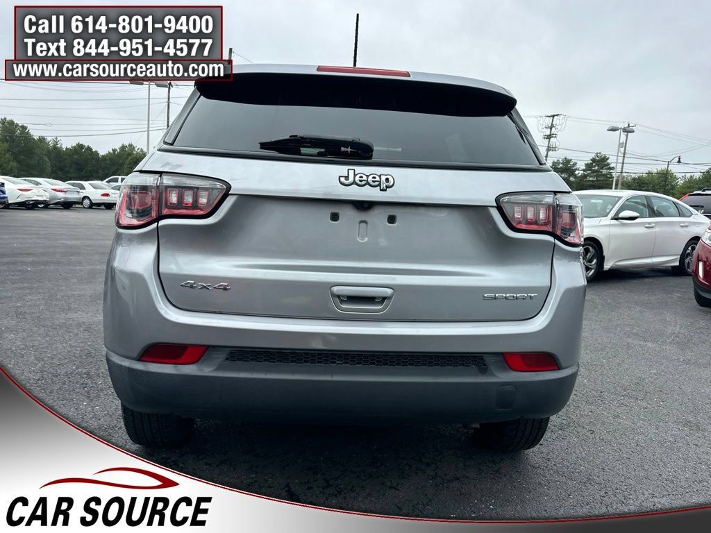 Used 2018 Jeep Compass Sport AWD/4WD image 4