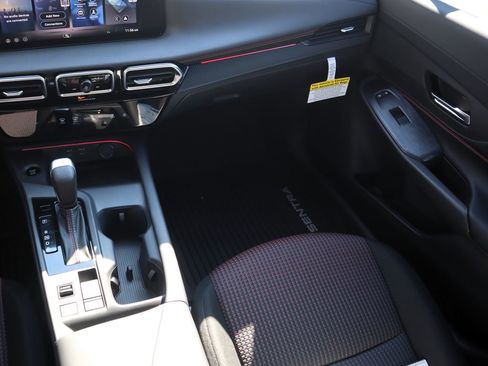 New 2026 Nissan Sentra SR w/ Floor Mat Package image 12