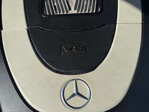 Used 2011 Mercedes-Benz E 550 4MATIC Sedan image 42