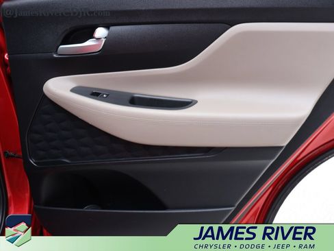 Used 2022 Hyundai Santa Fe SEL FWD image 11
