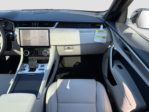 New 2026 Jaguar F-PACE R-Dynamic S image 18