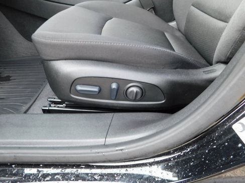 Used 2025 Chevrolet Malibu RS image 13