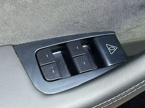 Used 2026 Tesla Model Y Long Range image 15