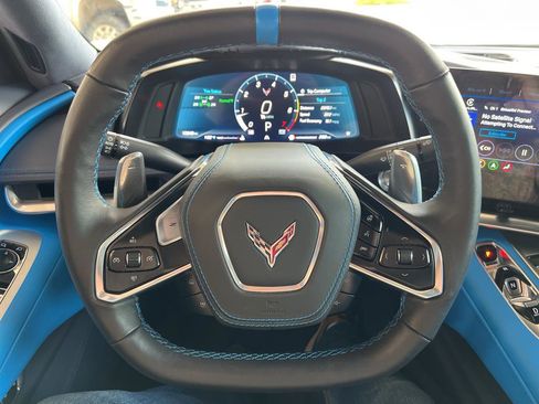 Used 2023 Chevrolet Corvette Stingray Premium Conv w/ Z51 Performance Package image 17