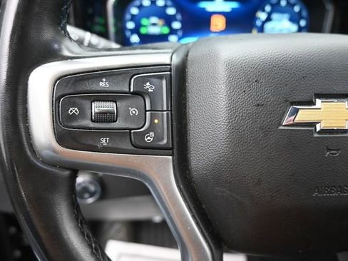 Used 2024 Chevrolet Silverado 1500 LT AWD/4WD image 16