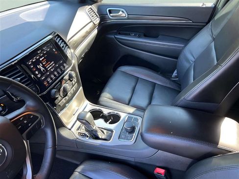 Used 2021 Jeep Grand Cherokee Limited AWD/4WD image 13