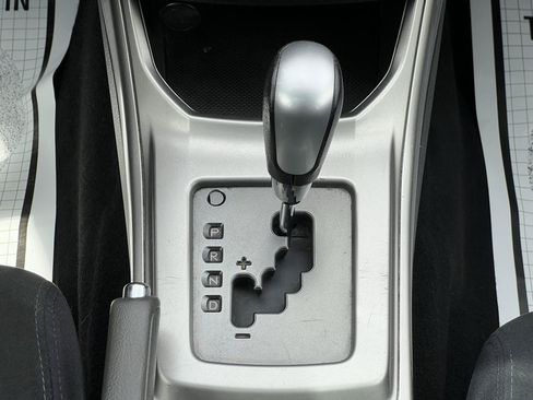 Used 2010 Subaru Impreza 2.5i Premium AWD/4WD image 31