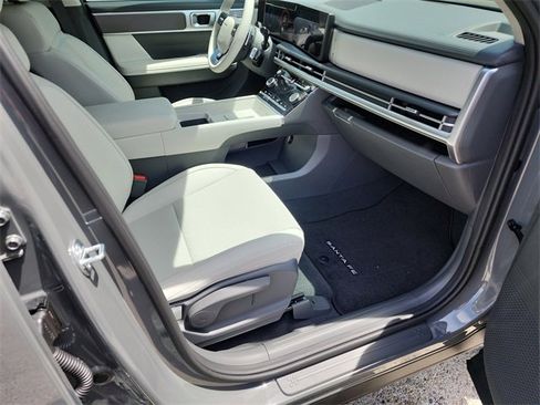 New 2025 Hyundai Santa Fe SEL image 10