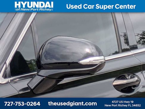 Used 2020 Hyundai Santa Fe Limited FWD image 11