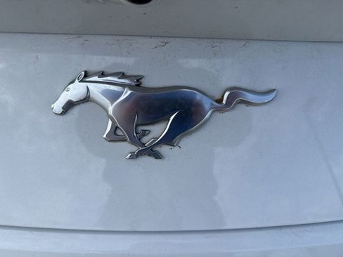 Used 2024 Ford Mustang Coupe RWD image 8