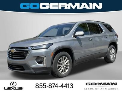Used 2023 Chevrolet Traverse LT w/ Rear Camera Mirror Package