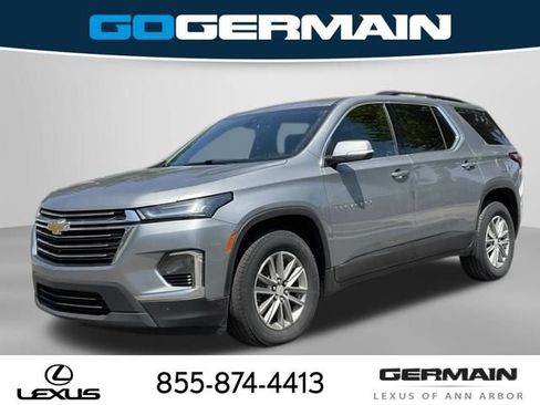 Used 2023 Chevrolet Traverse LT AWD/4WD image 1