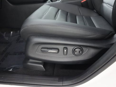 Used 2026 Honda CR-V EX-L image 32