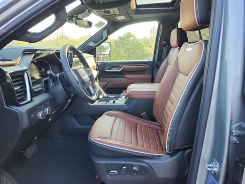 New 2026 GMC Sierra 2500 Denali Ultimate image 18