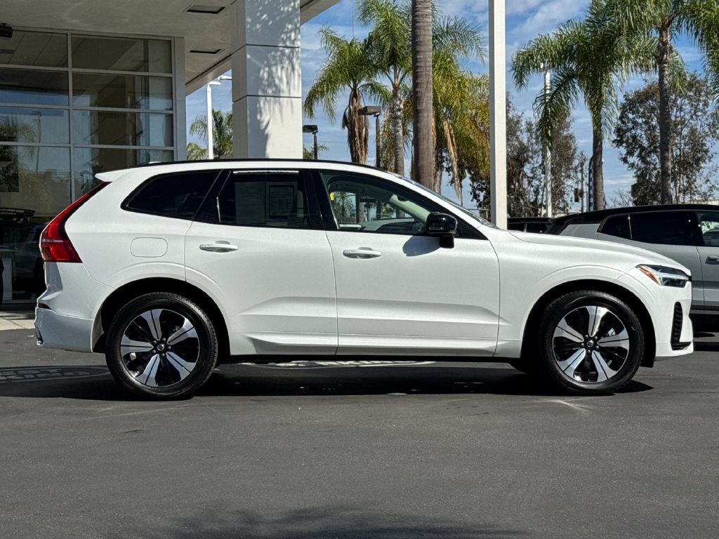 Certified 2024 Volvo XC60 T8 Core AWD/4WD image 6
