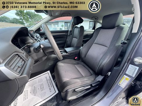Used 2019 Honda Accord LX image 9