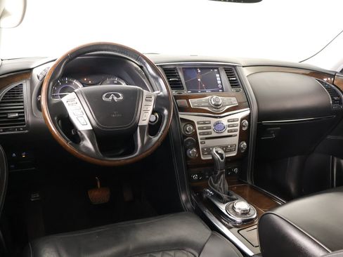 Used 2019 INFINITI QX80 Luxe w/ 22" Wheel Package AWD/4WD image 2