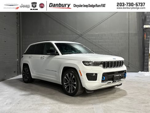 Used 2023 Jeep Grand Cherokee Overland AWD/4WD image 1
