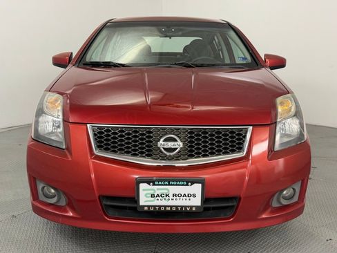 Used 2011 Nissan Sentra 2.0 SR image 2